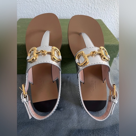 BRAND NEW Gucci Women’s Thong Leather Nappa Silk Argento Sandal Size 35 (US 5) main image 5
